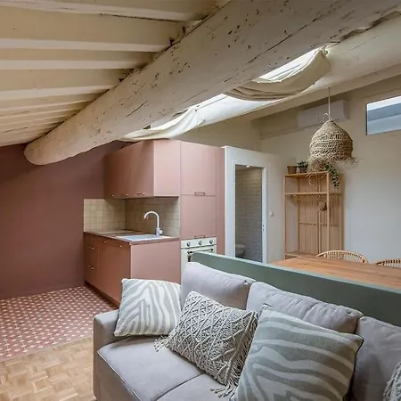 Cozy Nest Near The Old Port Appartamento *